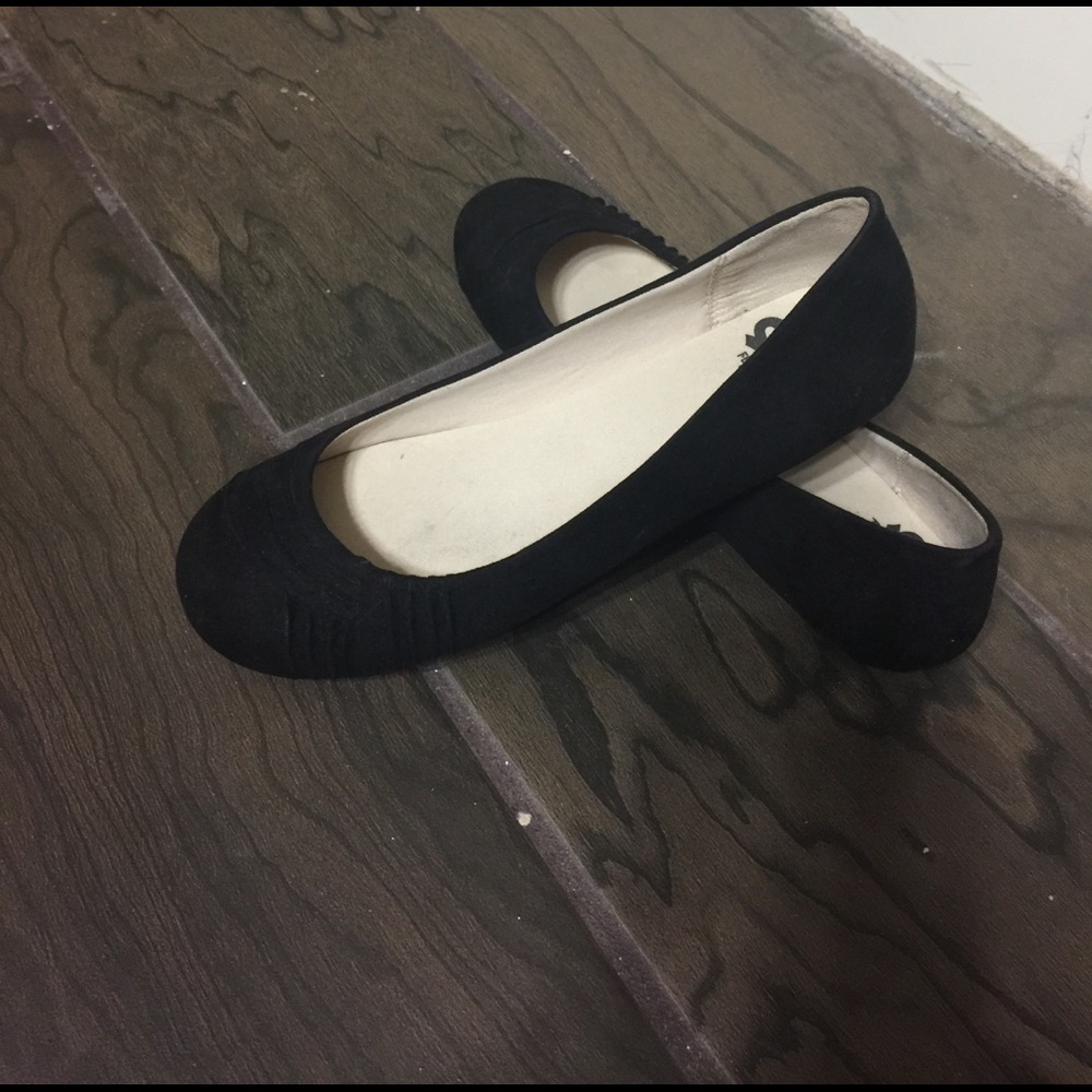 Black flats