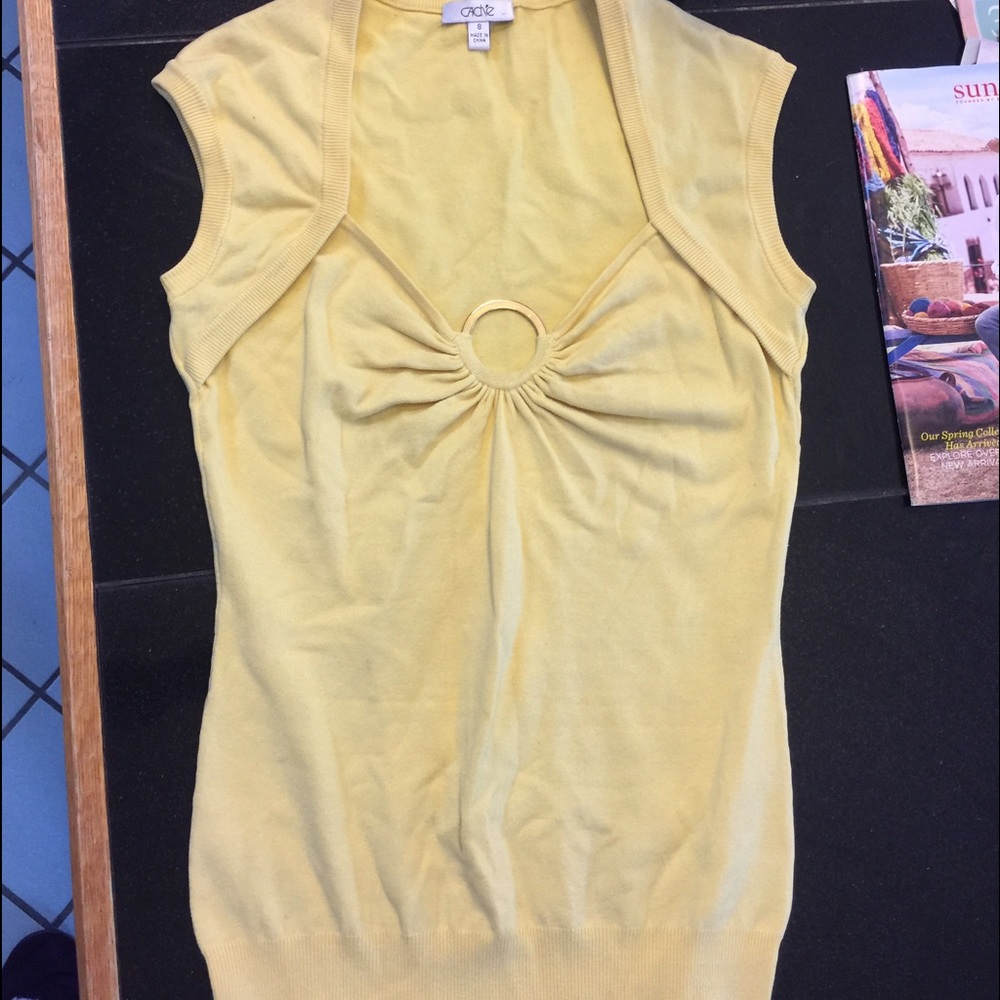 Beautiful soft yellow lightweight sweater
