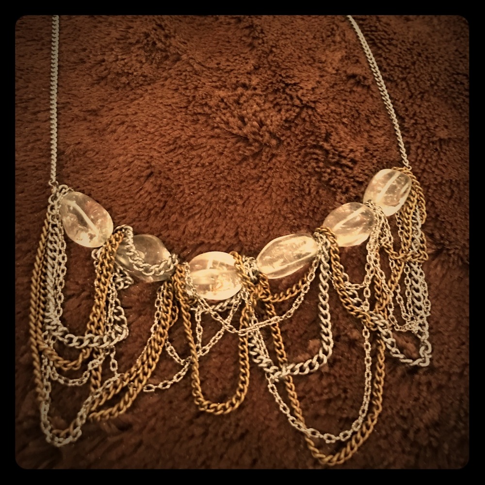 Contemporary chain necklace