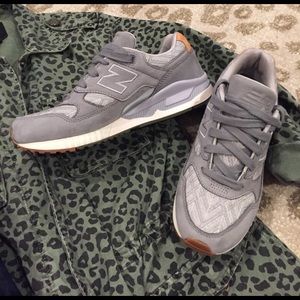 Limited Edition New Balance 530 ENCAP - Size 8!