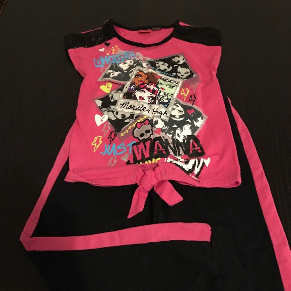 🎀 Monster High Sweatsuit 🎀
