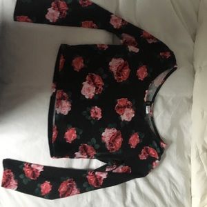 rose crop top