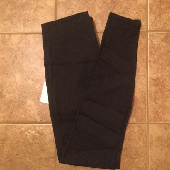 🚫SOLD 🚫Lulu🍋 Wunder Under Tech Mesh - Picture 6 of 6