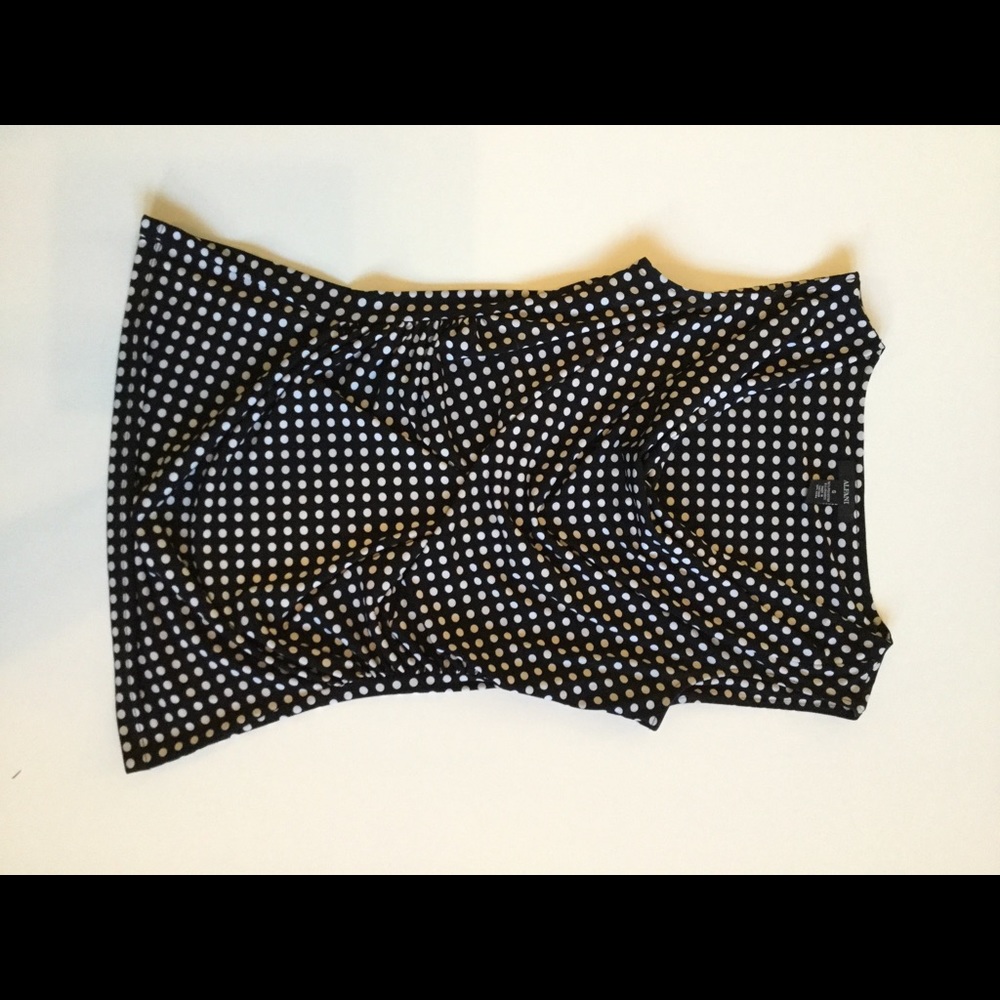 Sleeveless top.