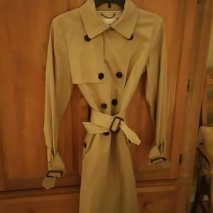 Banana republic tan trench coat