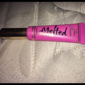 Too faced melted Metal liquid metallic lipstick