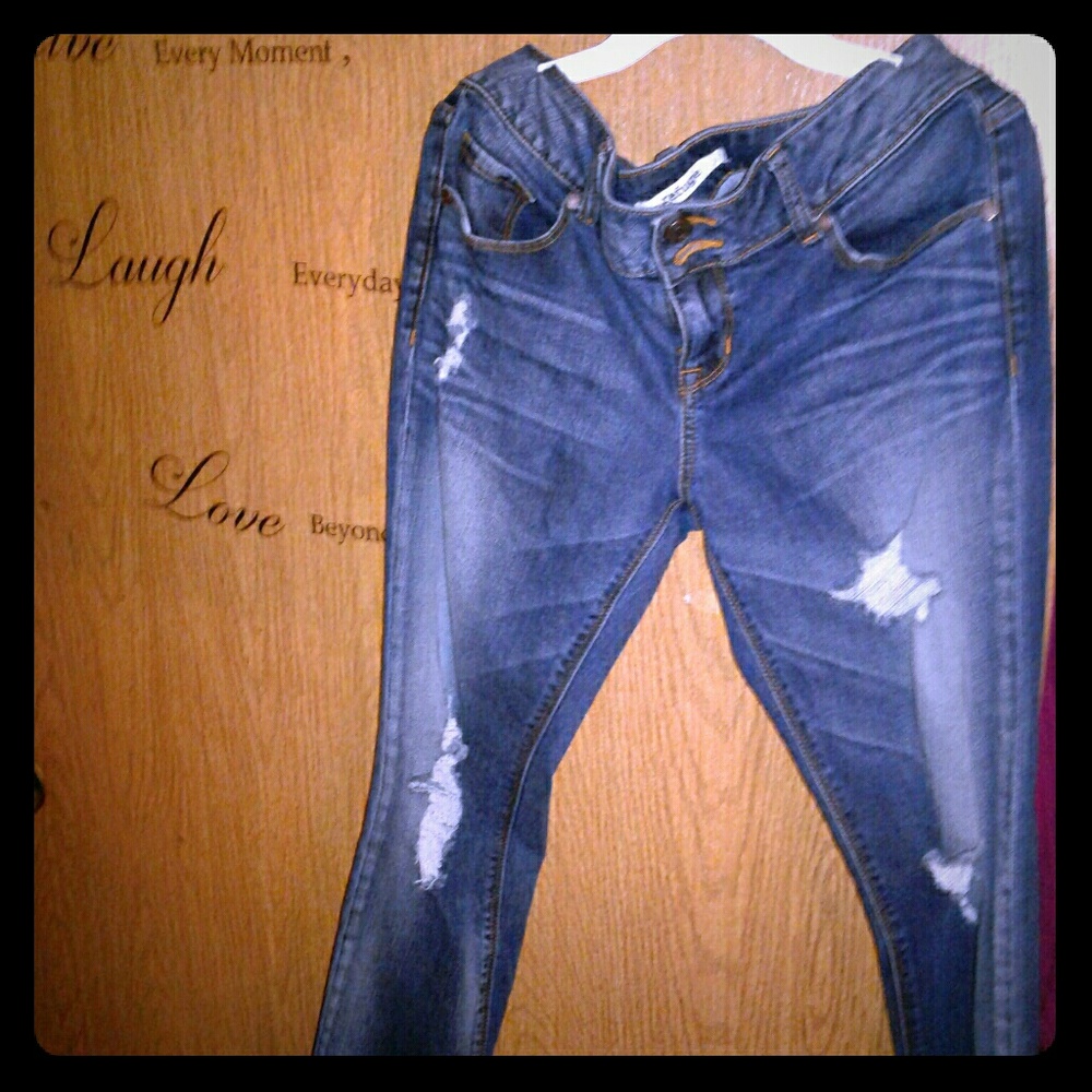 refuge distressed jeans