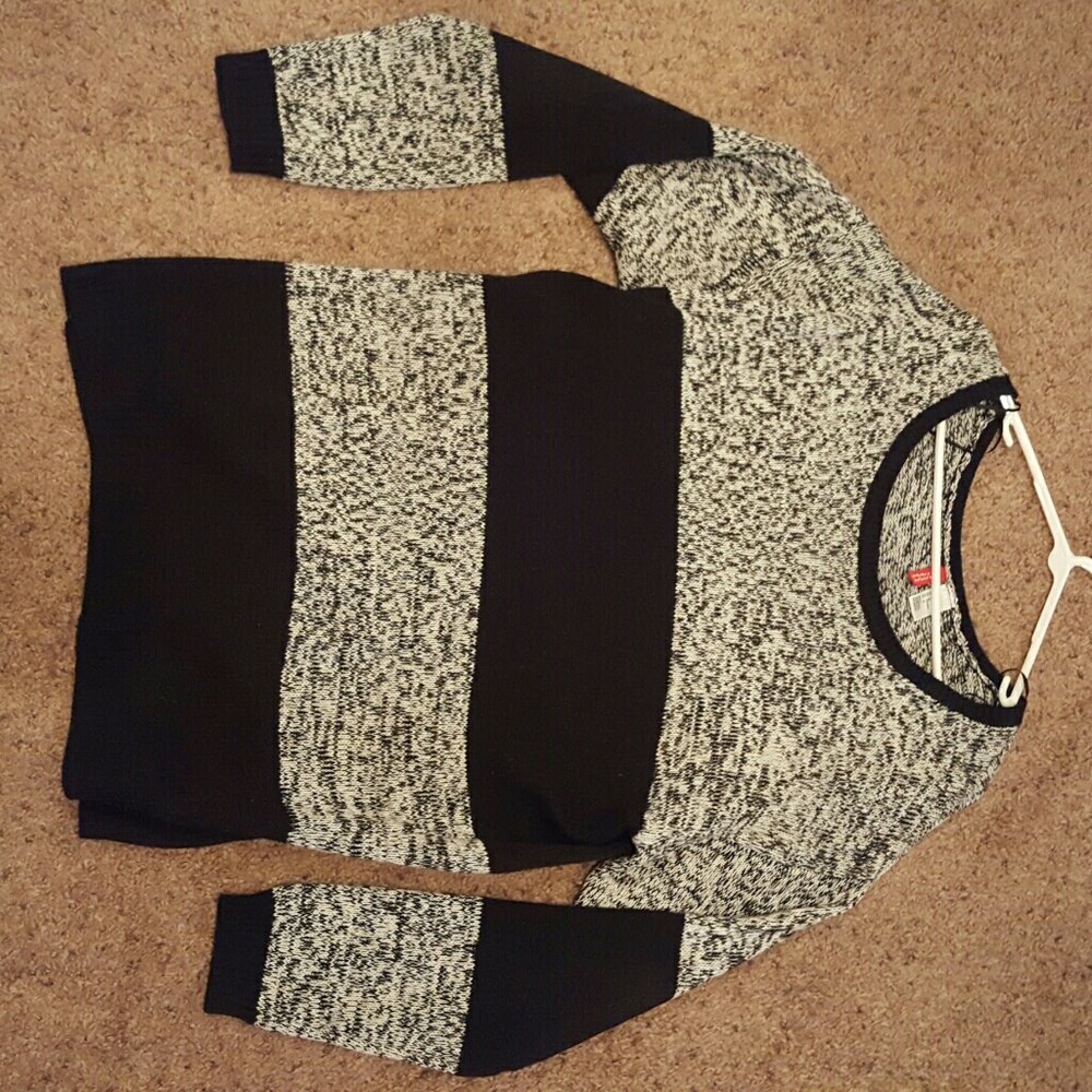 Oversized knitted sweater from H&M