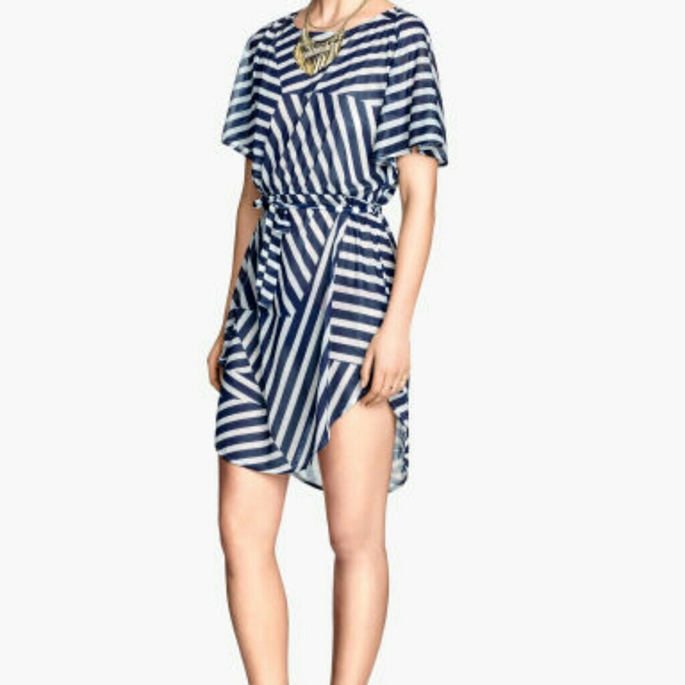 🔆 Sale! 🔆Navy blue strip cover up dress XSmall