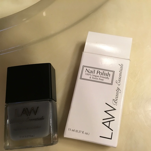 Makeup bundle - Picture 4 of 4