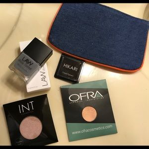 Makeup bundle