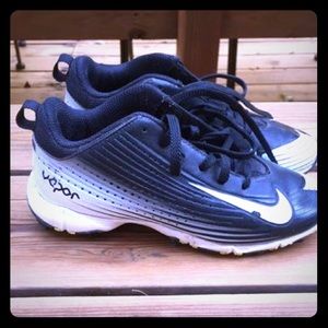 Boys Nike baseball cleats