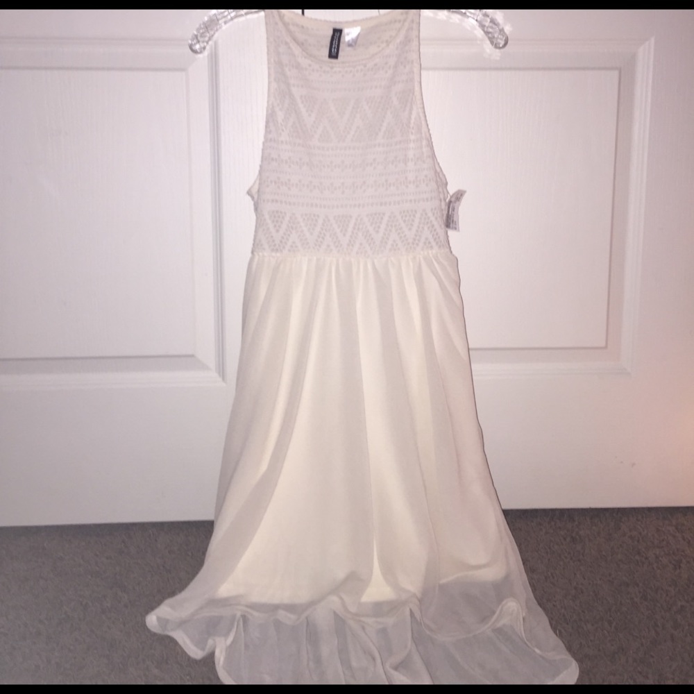 White dress pattern top