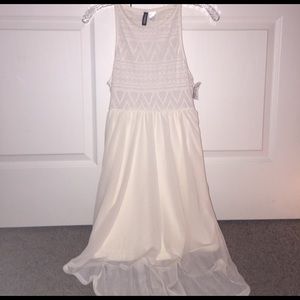 White dress pattern top