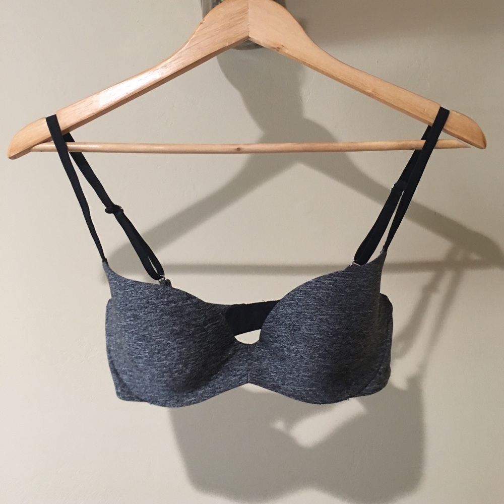 PINK Victoria's Secret light lift bra 32C