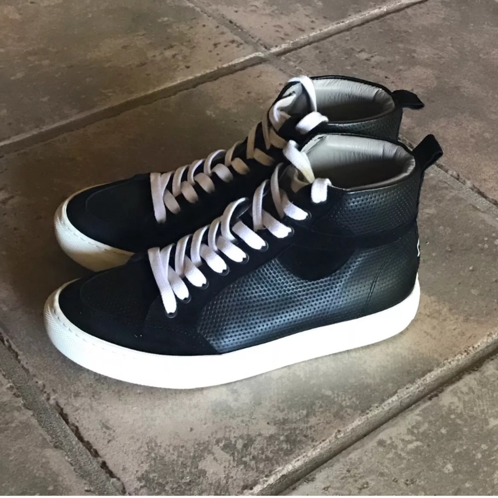 Modern Vintage high tops!