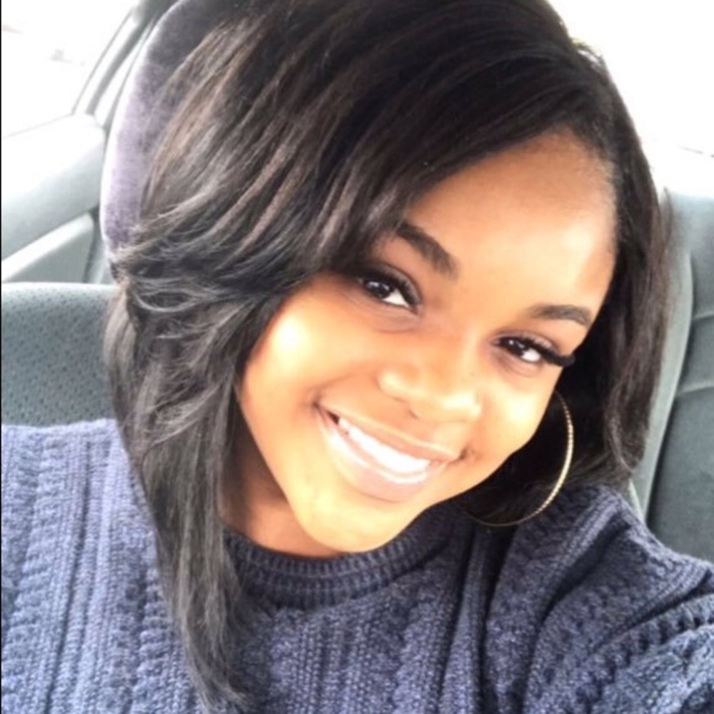 Meet your Posher, Stacia