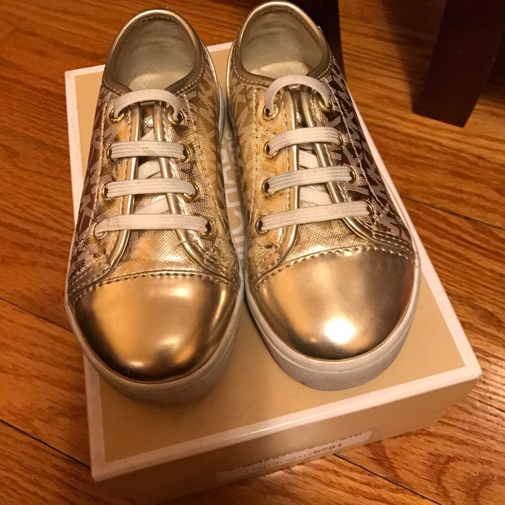 Toddler girl sneakers