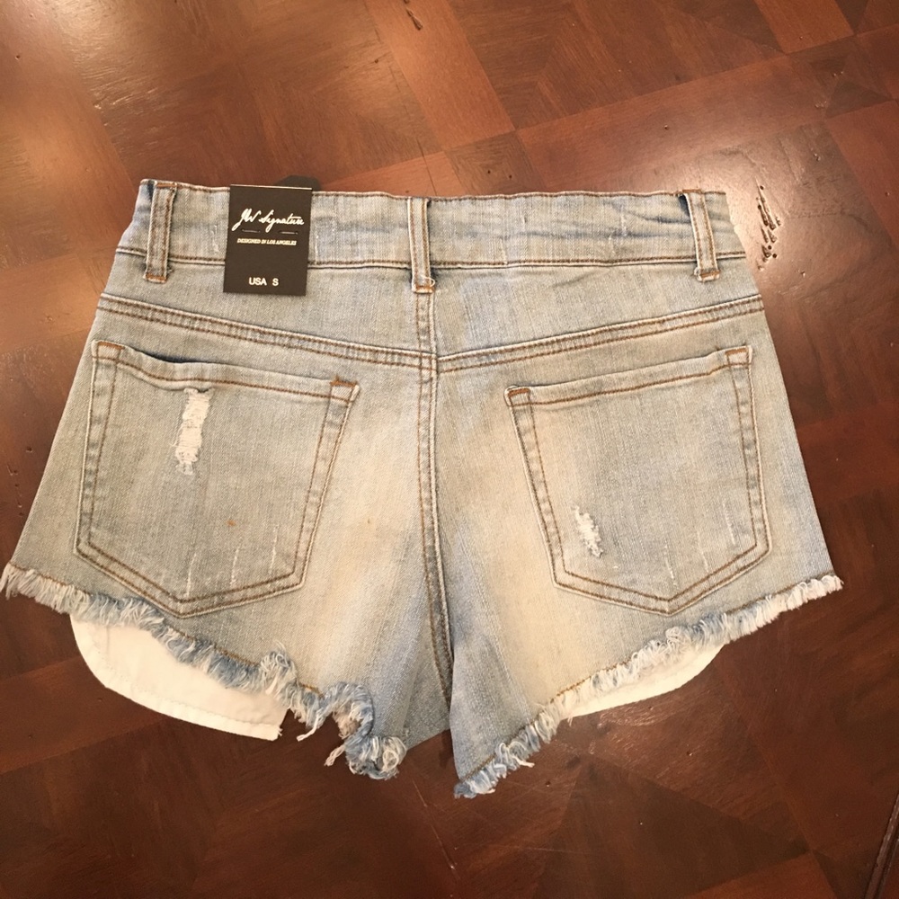 ❤ New Listing ❤ Denim Shorts - Picture 6 of 7