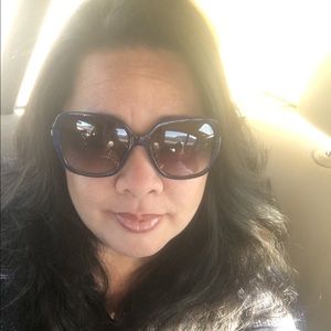 Meet your Posher, Burgandie