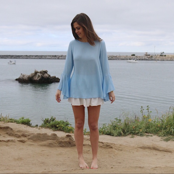 blue flutter sleeve top - Picture 4 of 4