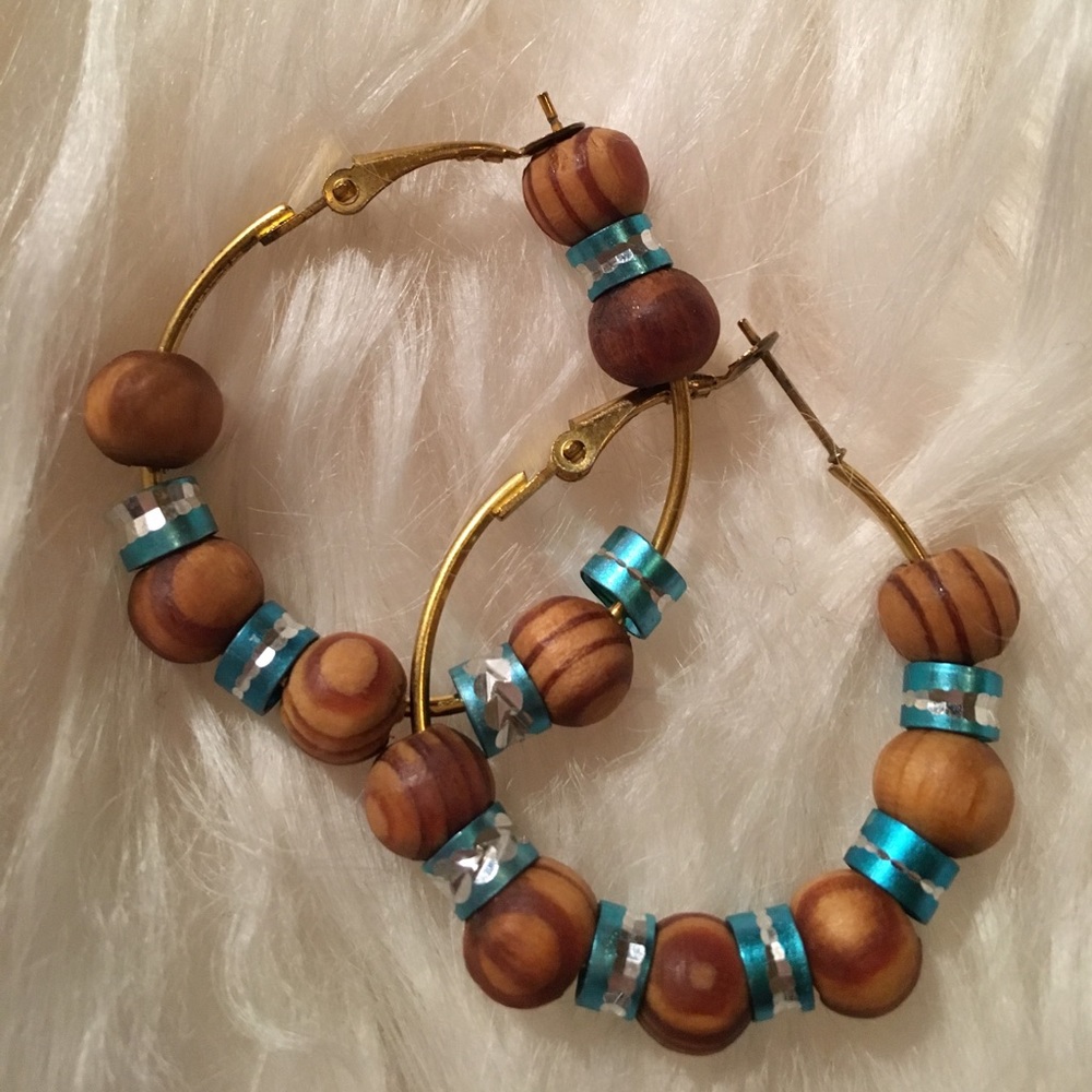 Earnings wood bead turquoise beads