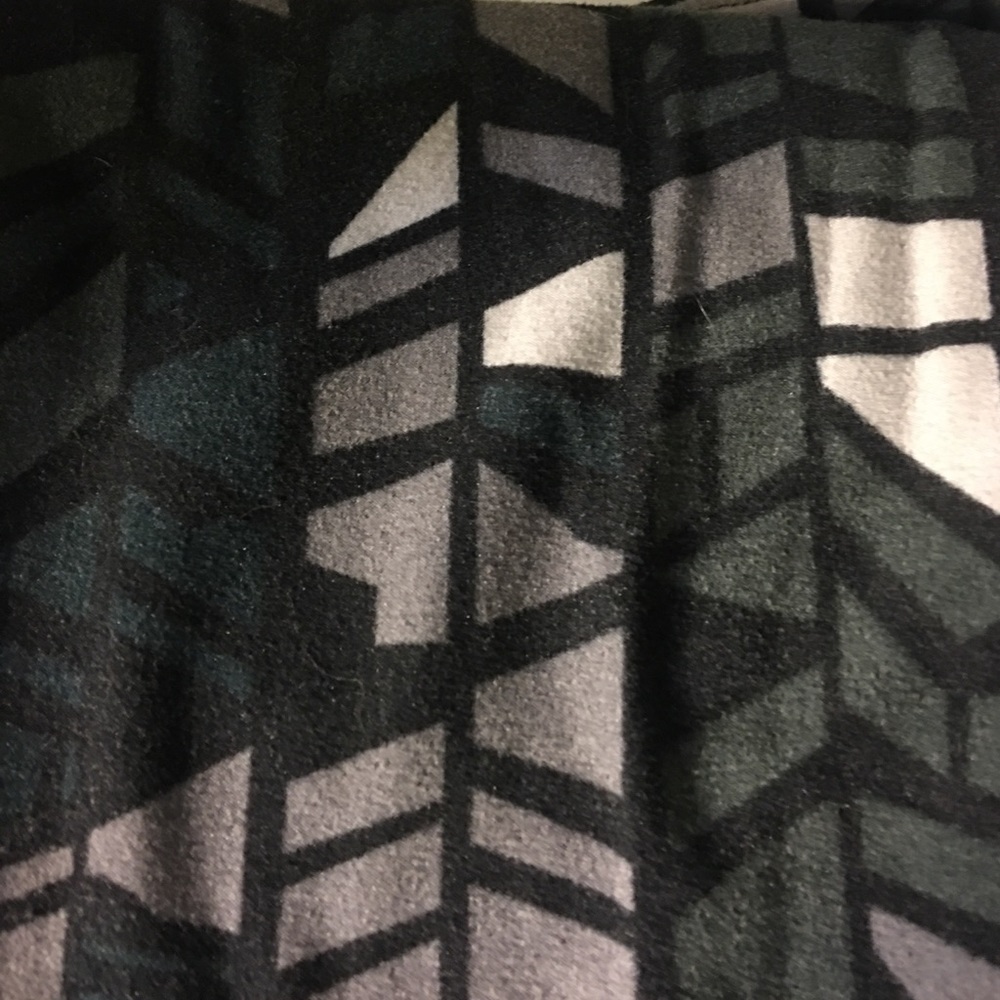 TC black and grey Lularoe leggings