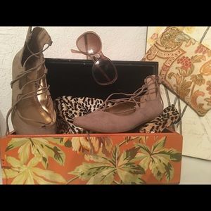 Suede BCBG Generation tan flats