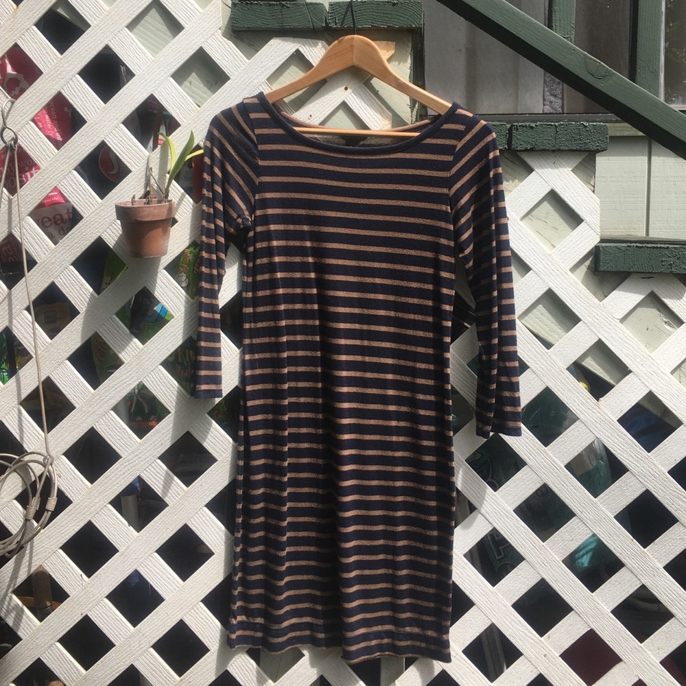 Club Monaco blue and tan dress