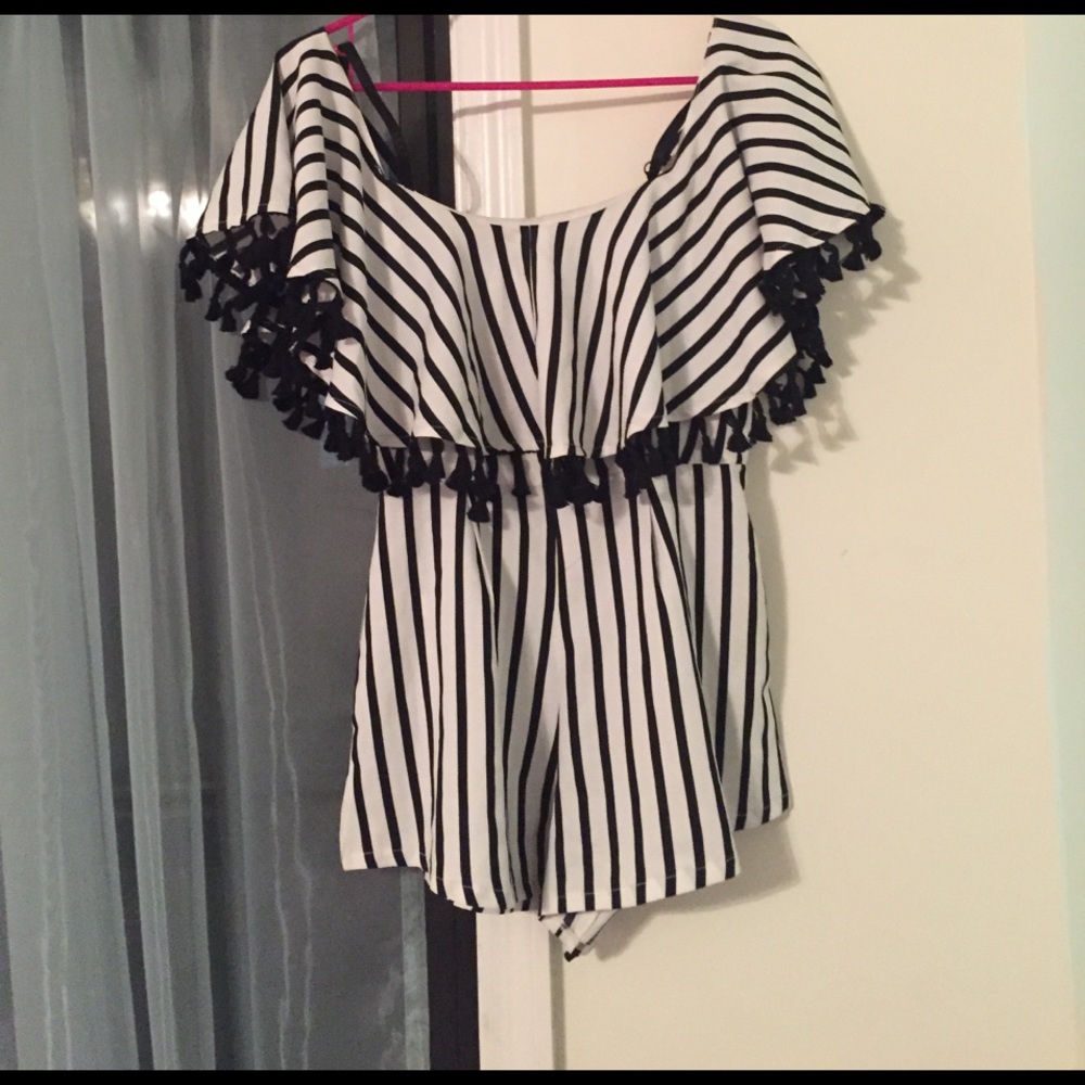 Luxxel Romper