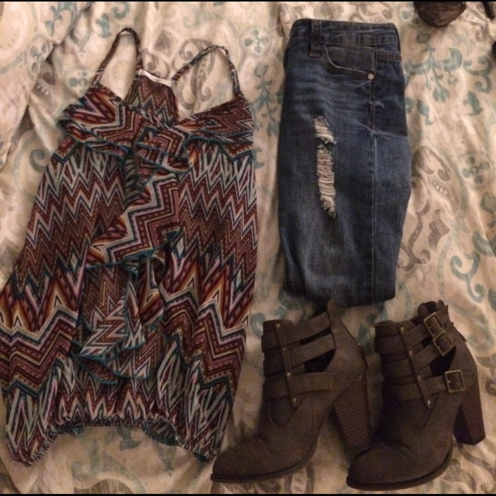 Tribal print tank❤️💚💙💛💜