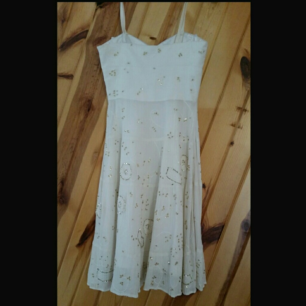 White Summer Dress - Picture 5 of 5