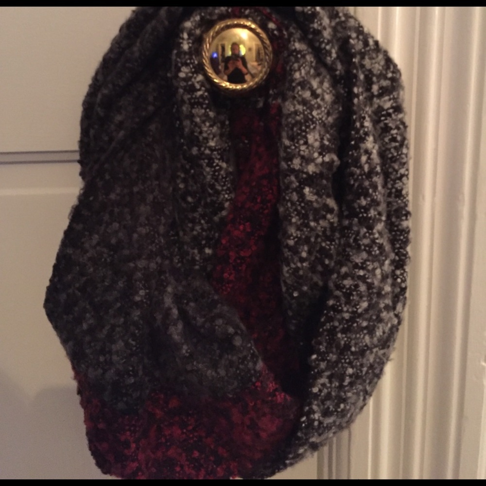 Warm infinity scarf