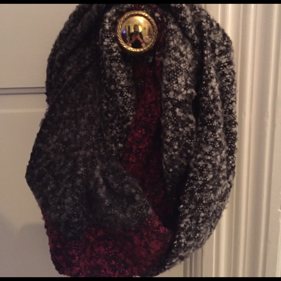 Warm infinity scarf - Picture 1 of 2
