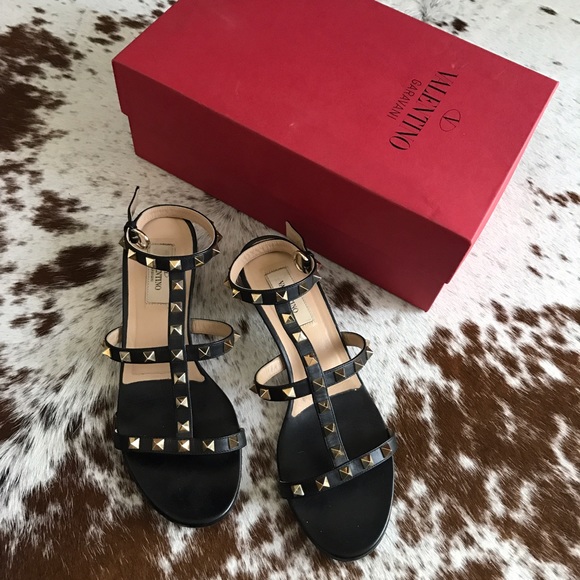 Valentino rockstud T Strap lucite sandals 38.5 - Picture 2 of 8