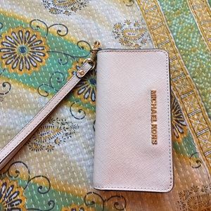 Michael Kors Wristlet