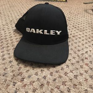 Oakley golf hat