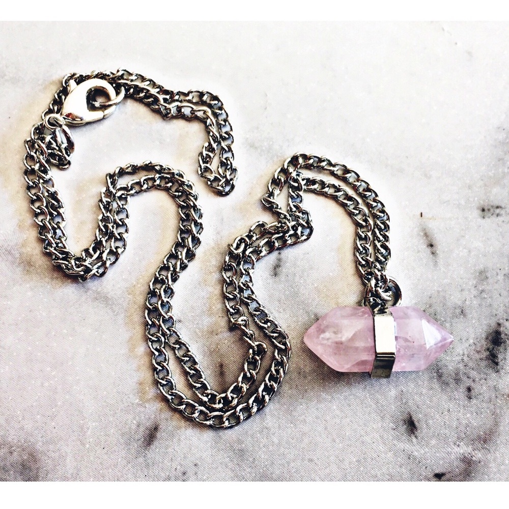 Rose Quartz Crystal Necklace - Picture 4 of 4