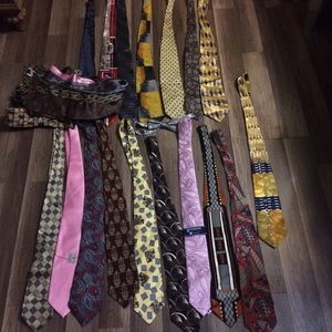 Bundle of 26 Ties