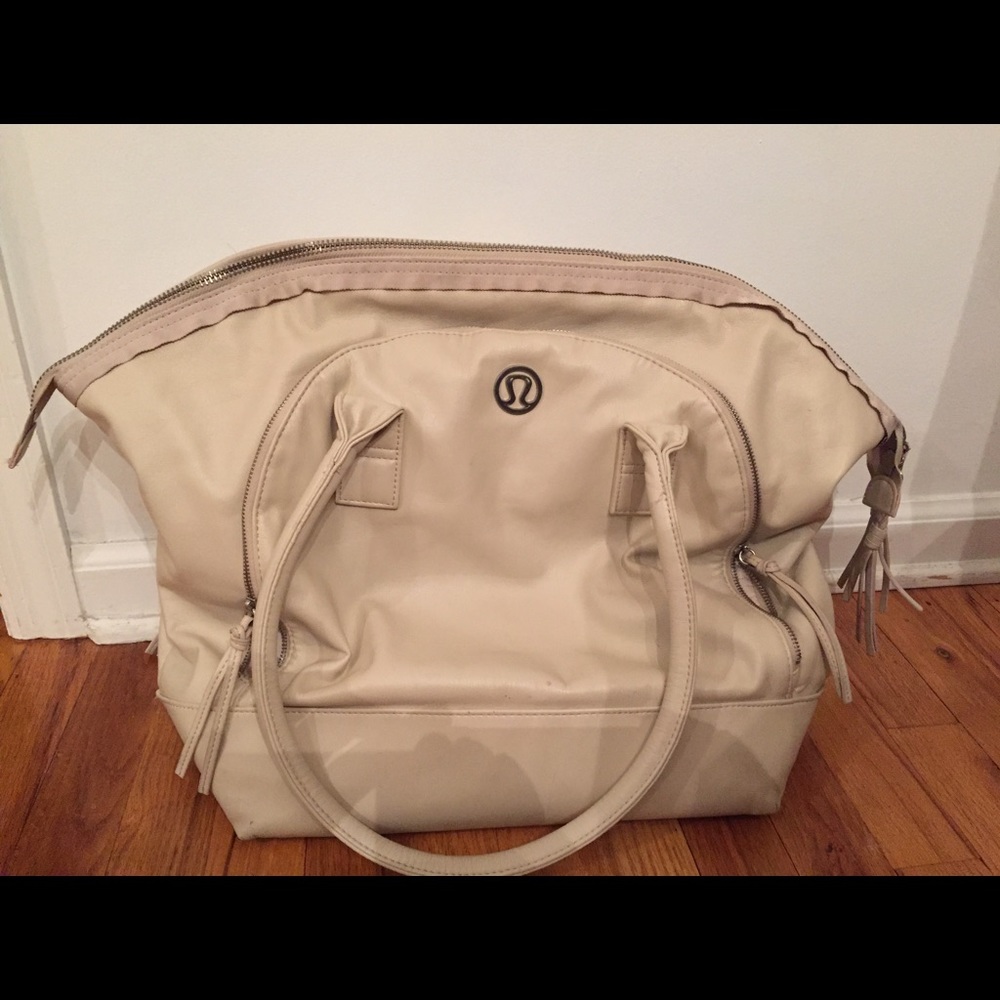 Lululemon bag