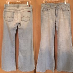 ⬇️ Price - 7 For All Mankind Super Flare Jeans