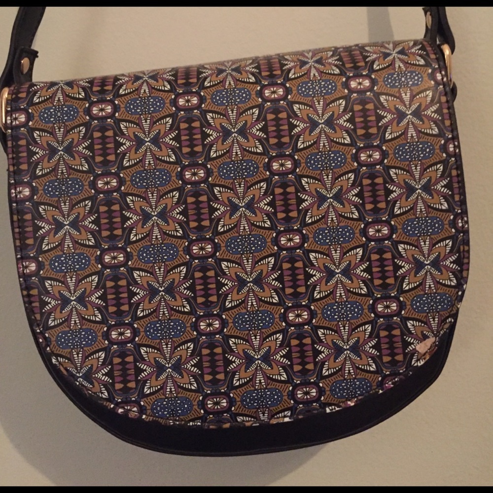 Patterned leather bag