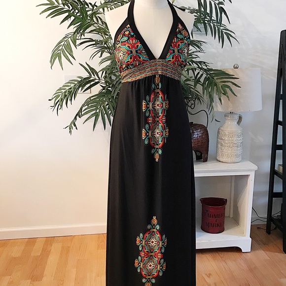 ✝️MAXI DRESS✝️ - Picture 3 of 3