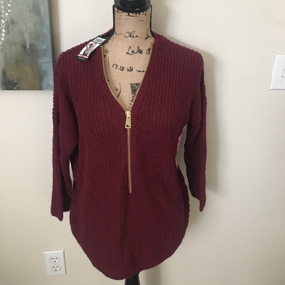 🖐SOLD🖐Maroon Zip Sweater - Picture 1 of 3