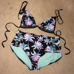 Op high waisted palm tree bathing suit👙