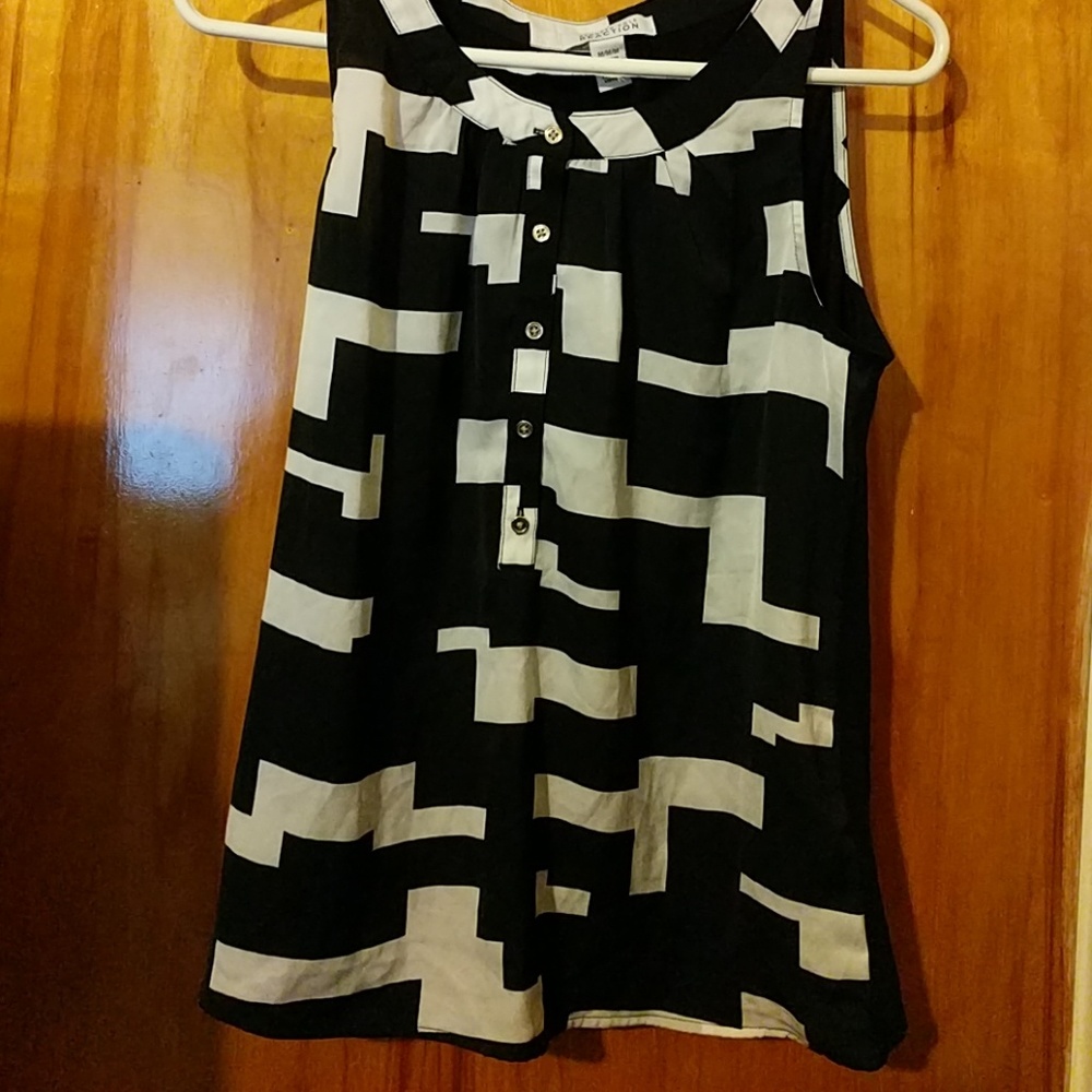 Kenneth Cole Reaction flowy top