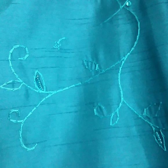 C.l.o.t.h.e.s. Top Embroidered Sequined Size Large - Picture 4 of 4