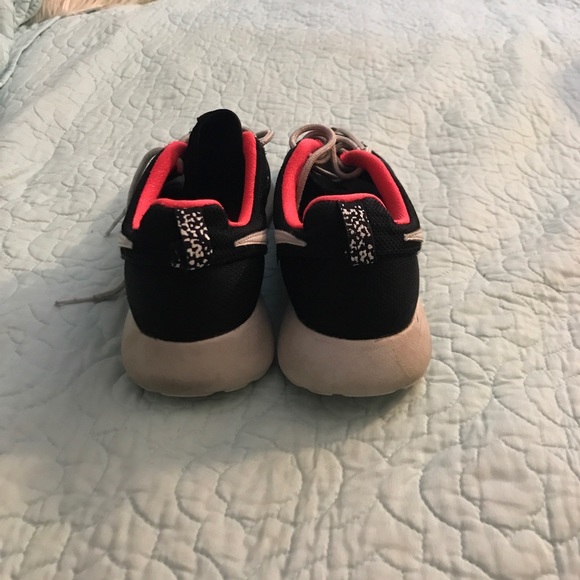 💗NIKE ROSCHE💗 - Picture 3 of 5