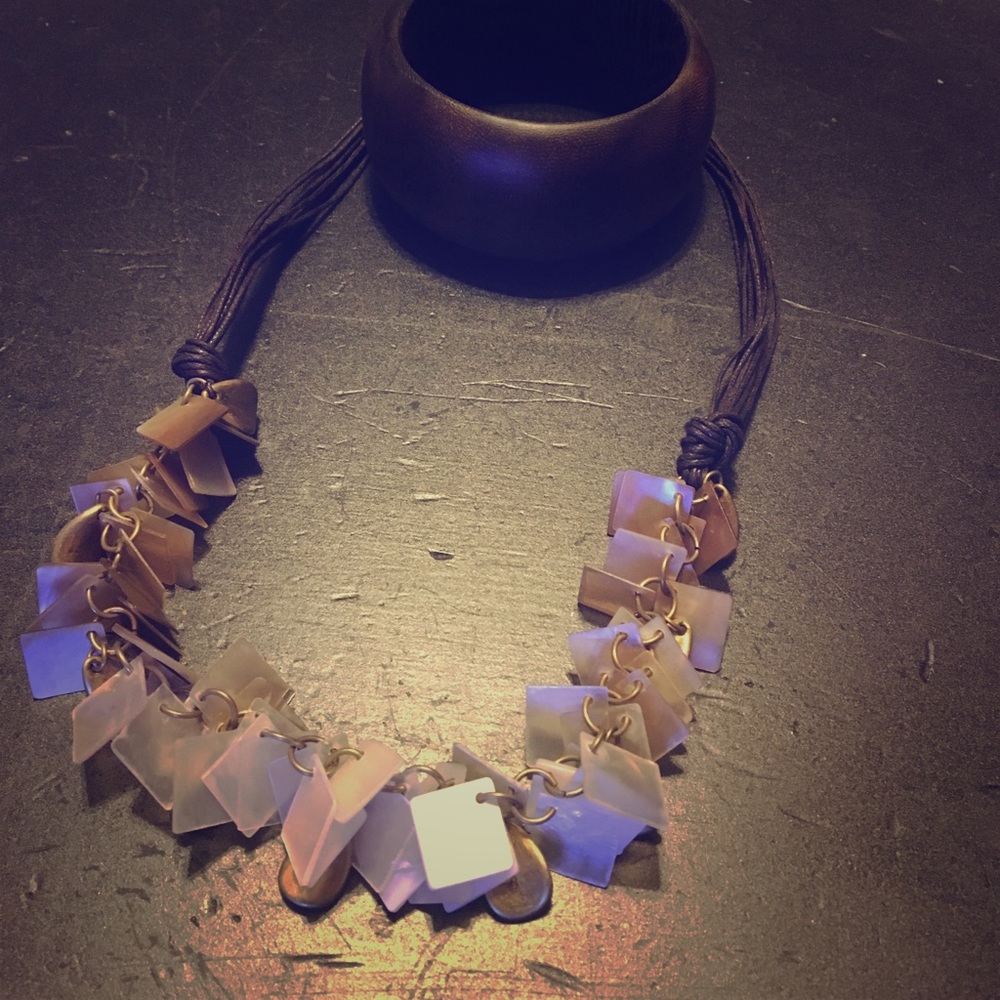 Leather & Pearlescent Necklace