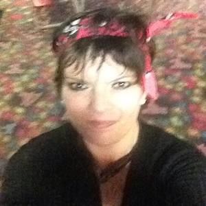 Meet your Posher, Cynthia